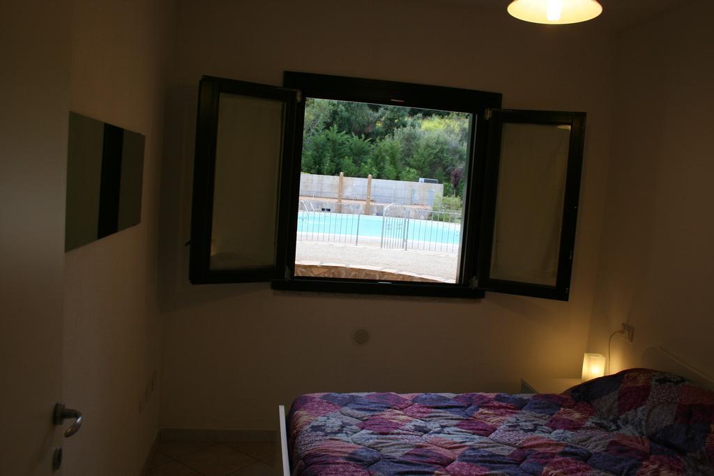 R&Z Getaway Santa Maria Quarto foto